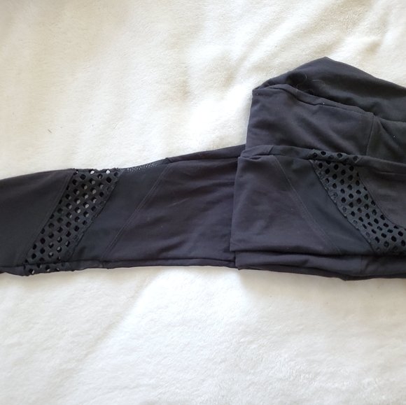 NOBO No Boundaries casual black legging w/ mesh - Picture 3 of 5